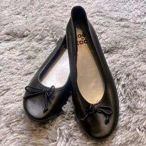 Zoe & Zac Black Ballerina Slip On Flats Girl’s Size 3 Excellent Condition